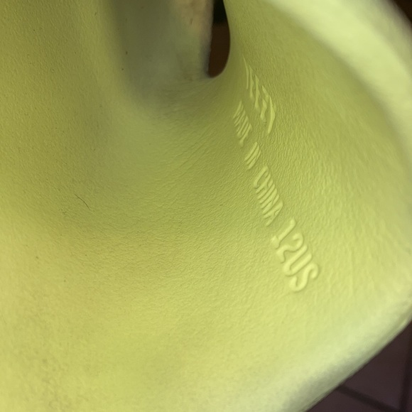 Beat up yezzy slides cheap offer free shipping - Picture 4 of 7